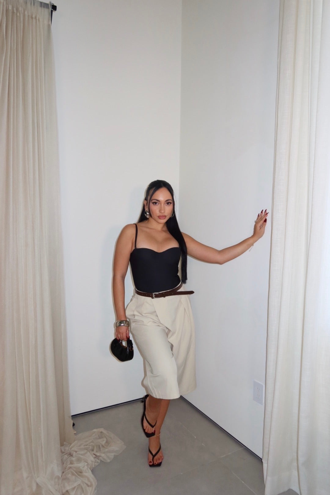The Tailored Trouser Short (Beige)