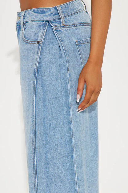 Dion Barrel Jorts (Light Wash)